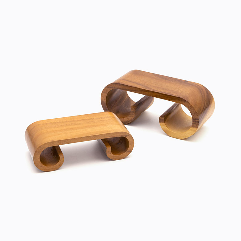 木目や色などに個体差がございます。