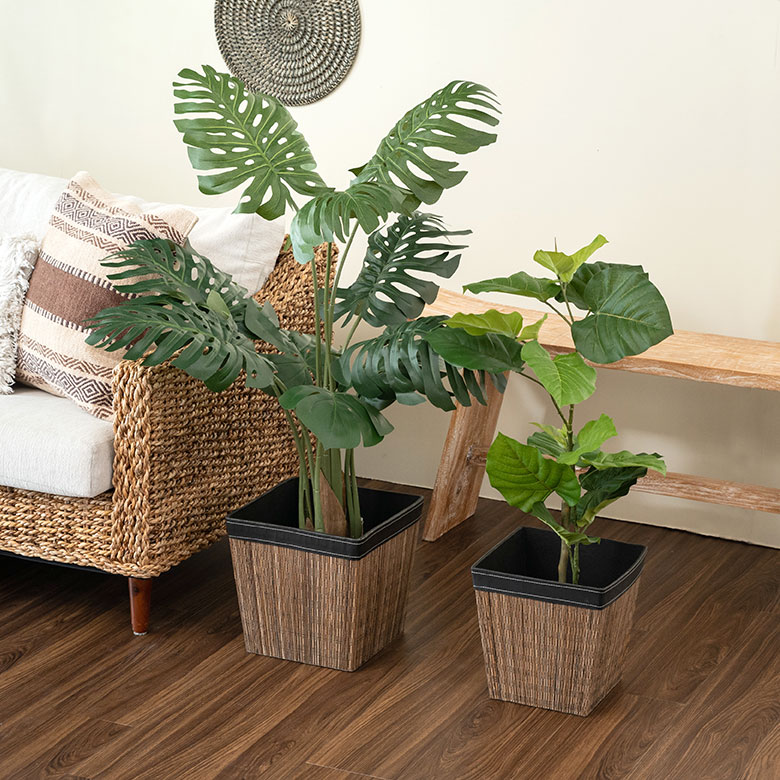 プランターカバーとして使用する場合は、必ず受け皿を使用してください。