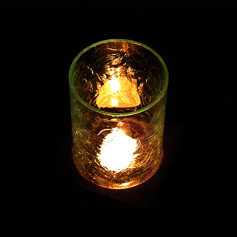 ガラスシェードのキャンドルホルダー