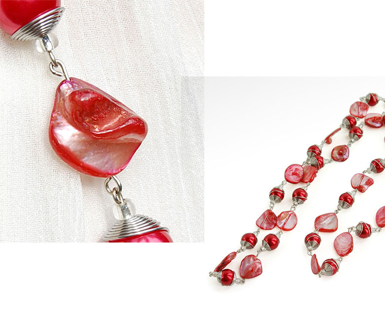 シンプルコーデのアクセントに