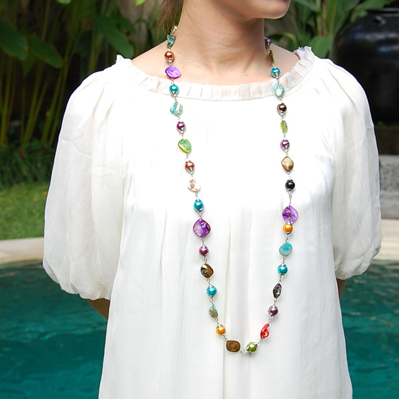 白い服などのコーデにおすすめ