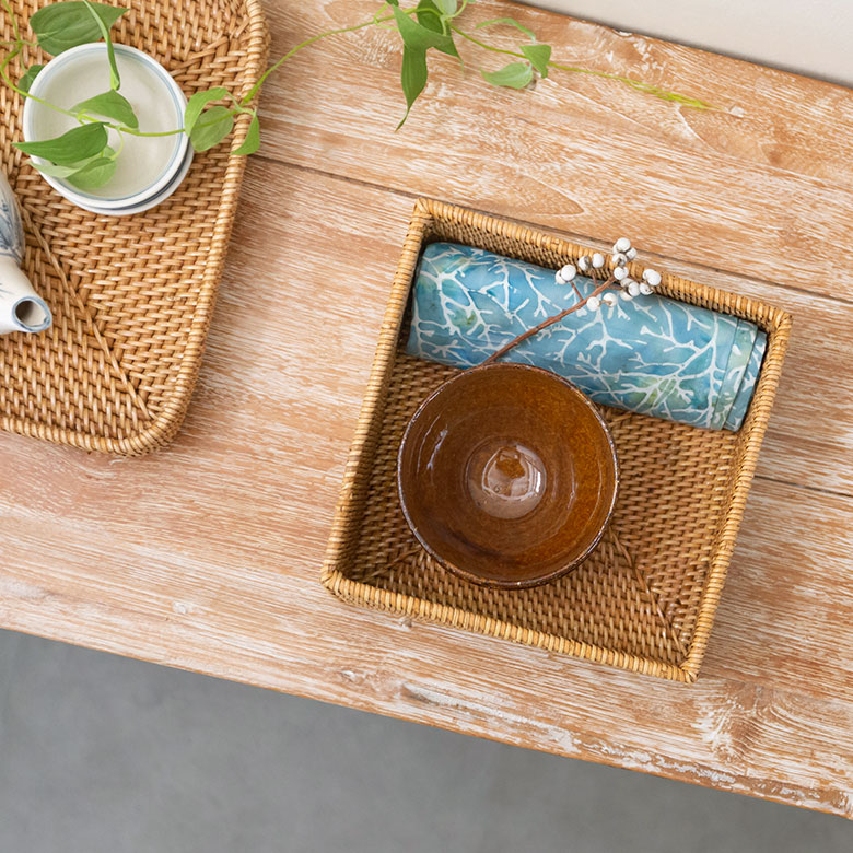 ラタンは、バリ島などのリゾートで多く取り扱われるアイテム。