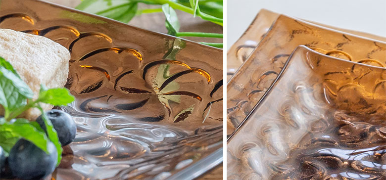 アンバー。落ち着いた色合い。