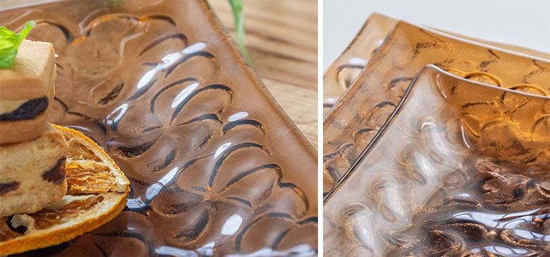 アンバー。落ち着いた色合い。