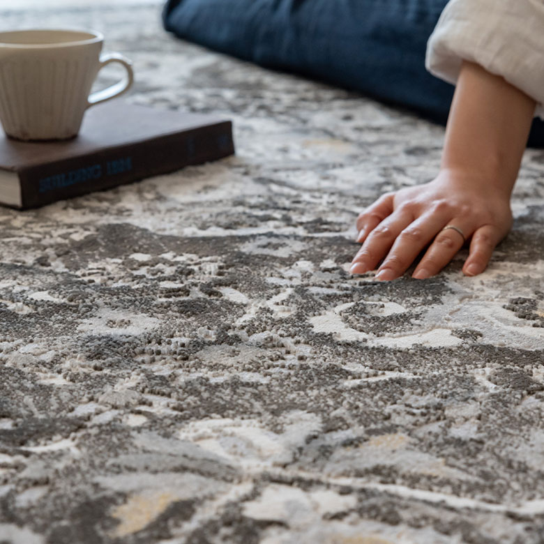 落ち着いたダークトーン