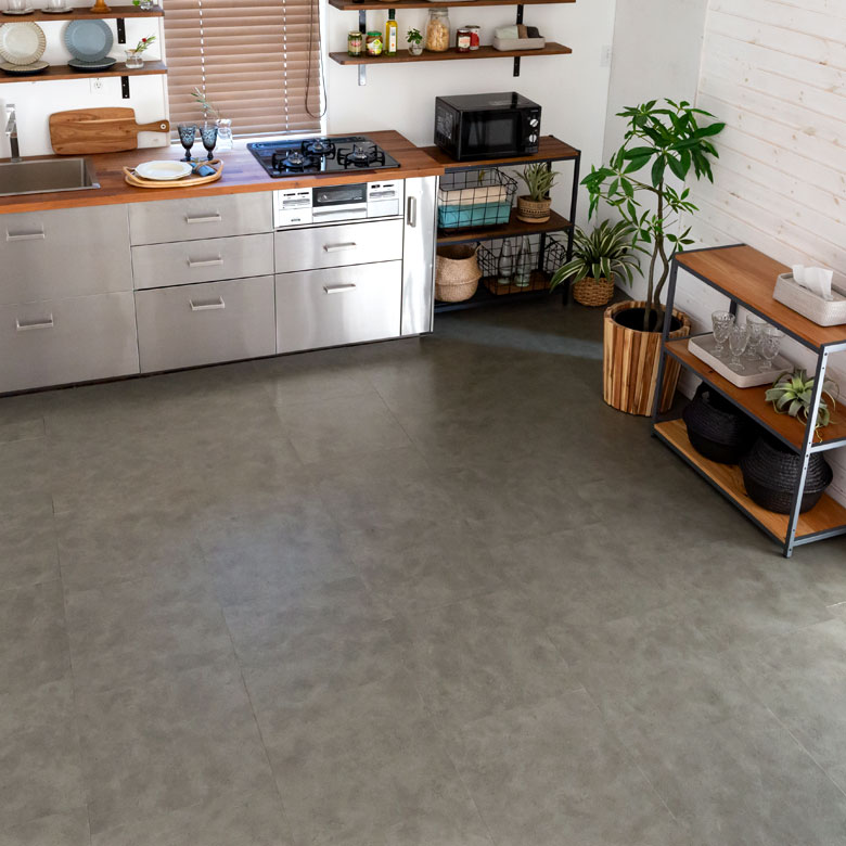 敷くだけで、生活感を感じさせない洗練された都会的な空間に