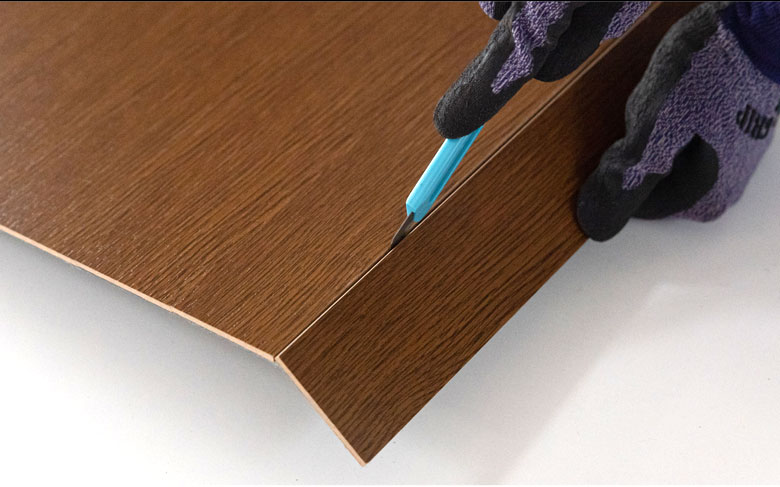 自分でカット可能！オーダーカットも賜ります