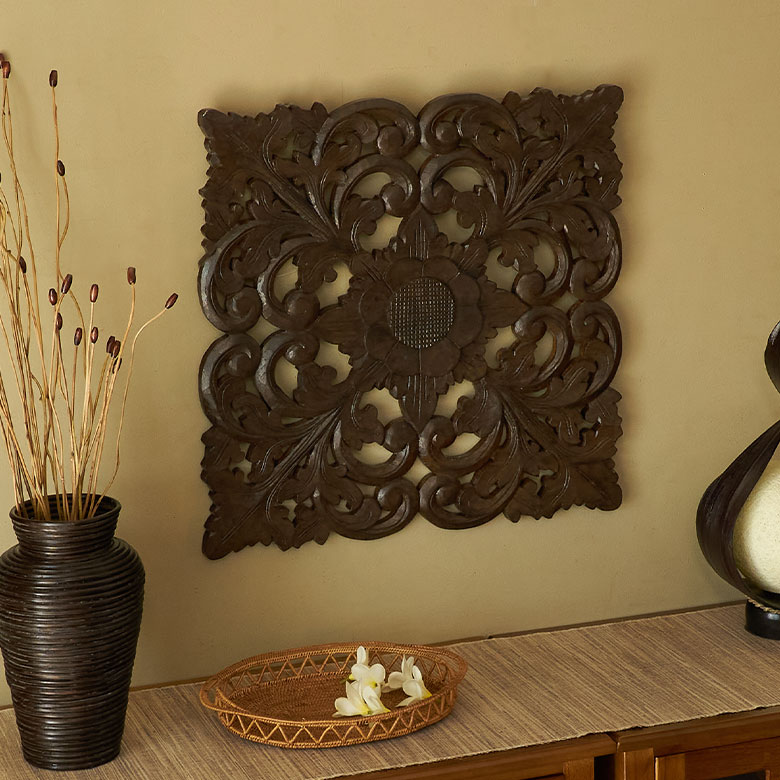 存在感のあるレリーフ