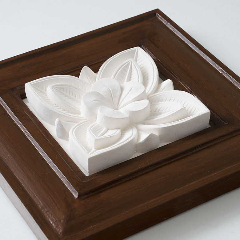 立体感のあるレリーフ