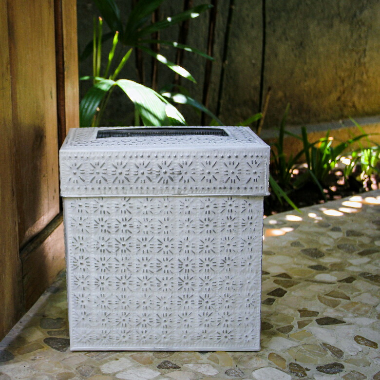 アルミ、ゴミ箱、ホワイト、個性、バリ、ヴィラ