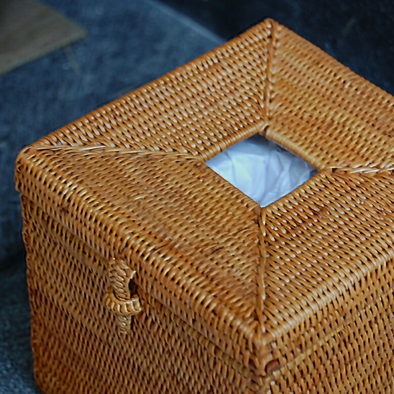 細やかな編み目が魅力