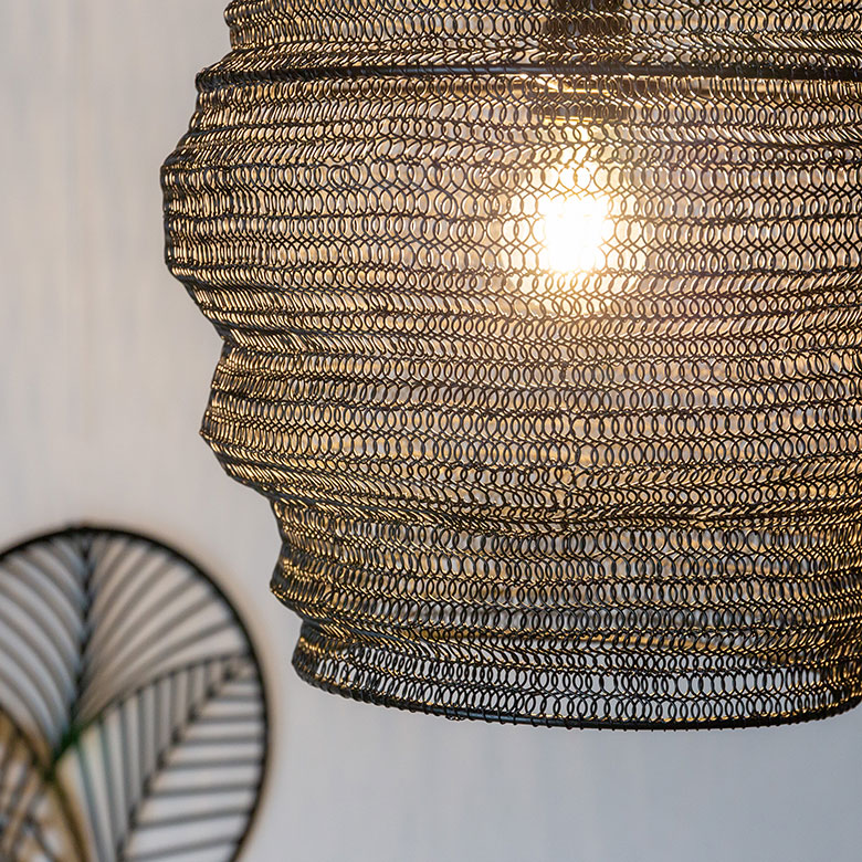 透け感のある細かい網目