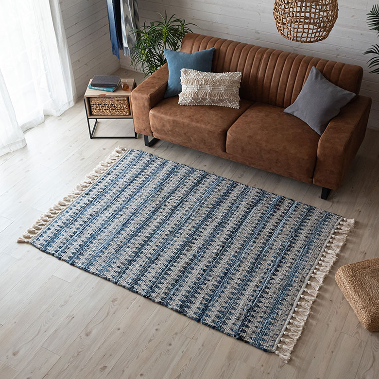 ヴィンテージ風。デニム。ラグ。絨毯。