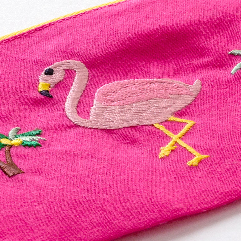 ベトナムならではの美しい刺繍