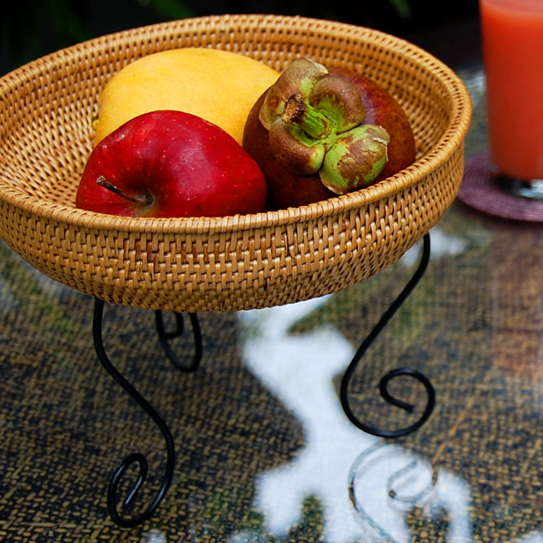 オブジェとしても存在感を放つデザインで、食卓をアジアンな雰囲気に彩ります