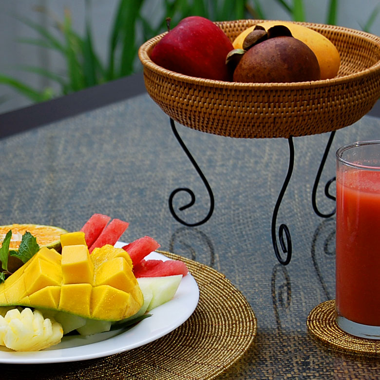 アイアンスタンド付きアタ製コンポート