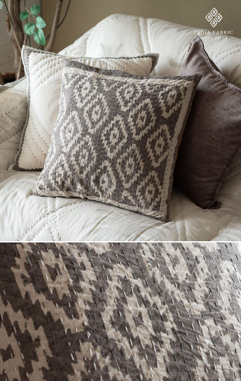 クッションカバー。正方形サイズ。