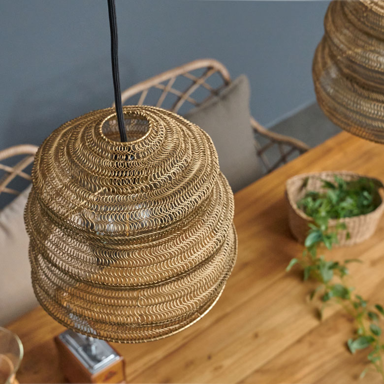 アイアン製のランプシェード