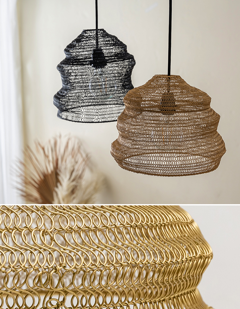 ワイヤーメッシュのペンダントライト