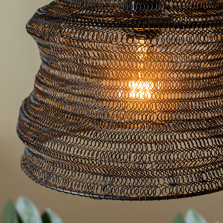 透け感のある細かい網目