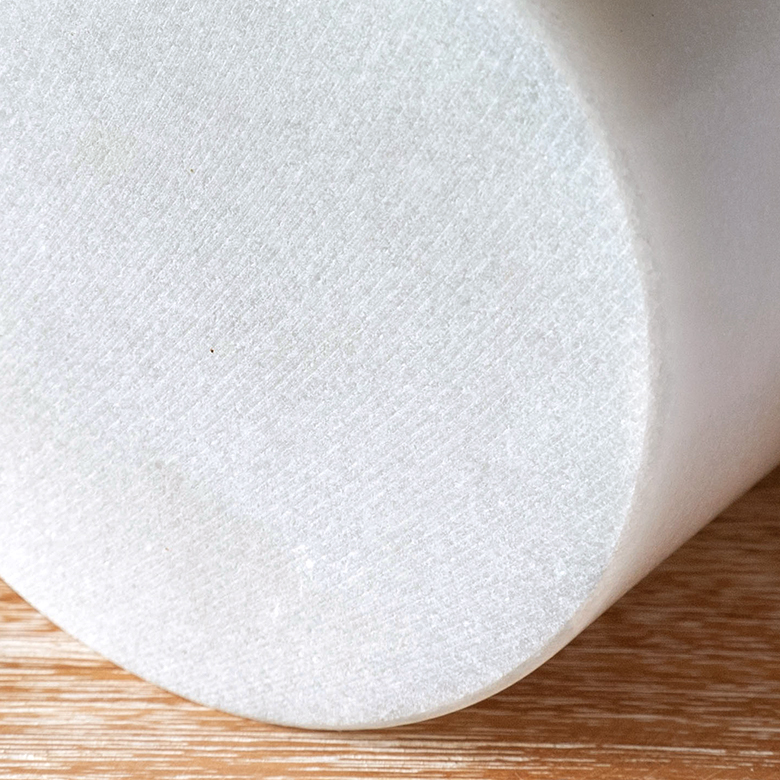 滑り止め加工。床傷がつきにくい