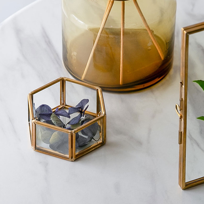 小さいながらも存在感のあるヘキサゴン型