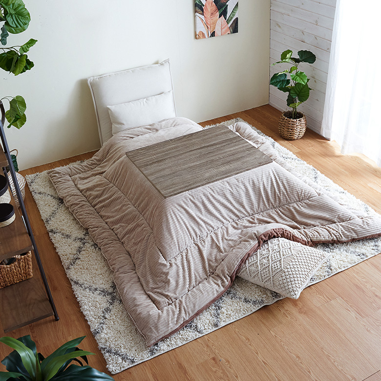 カジュアルデザインのこたつ