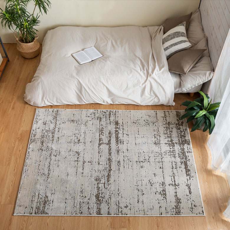 表情豊かなウィルトン織りラグ