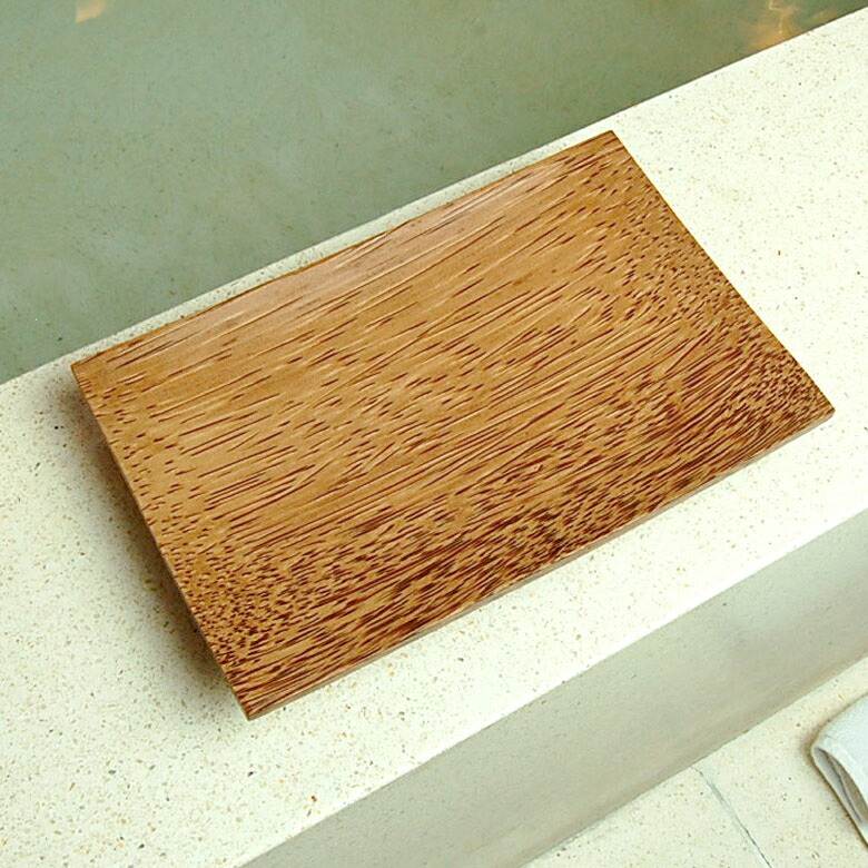 ナチュラルな木目が美しいココナッツウッドのトレイ M