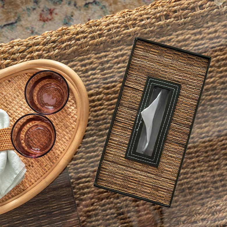 ティッシュケース上から