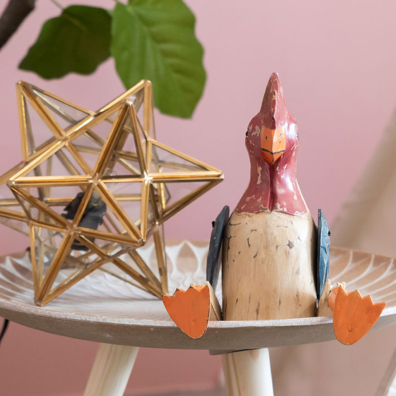 テーブルに置いて飾る