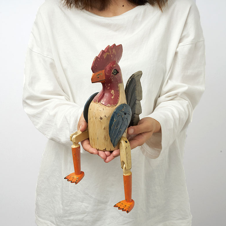 手に持つとこれくらいの大きさ