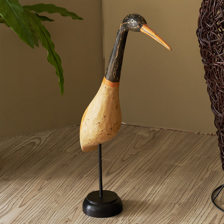 ヘロンの木彫りのオブジェ