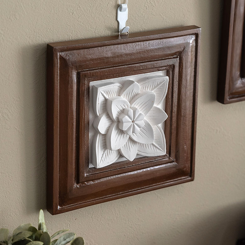 フレームの色は茶色