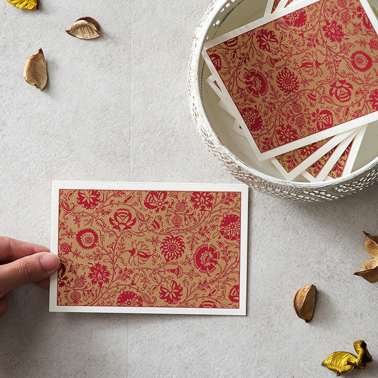 幅広いシーンでお使いいただけるデザイン