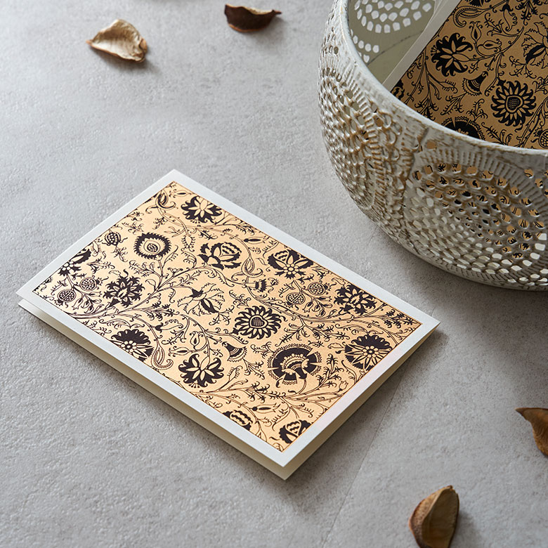 インド生まれの美しいゴールドの色合い