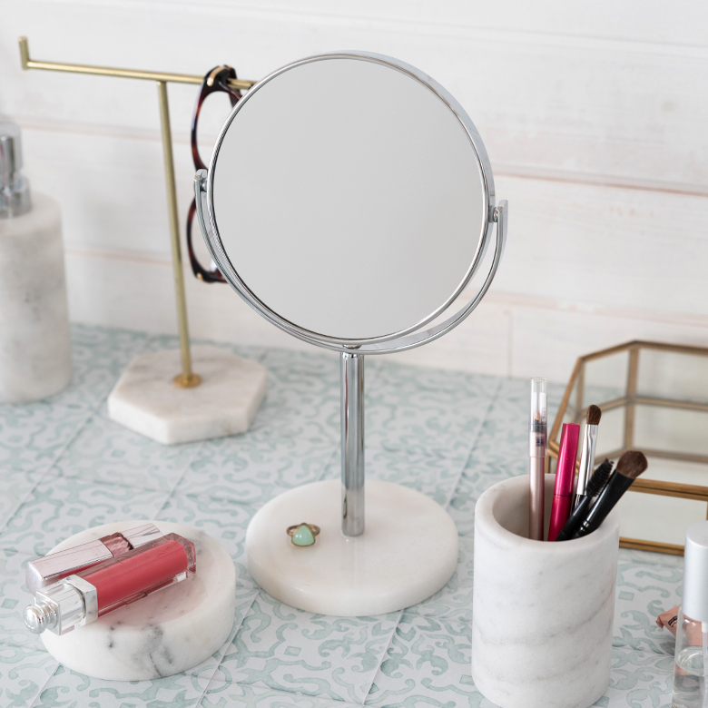 幅広いテイストにマッチ。組み合わせもおすすめ