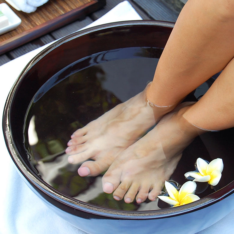 足を入れて使うスパボウル