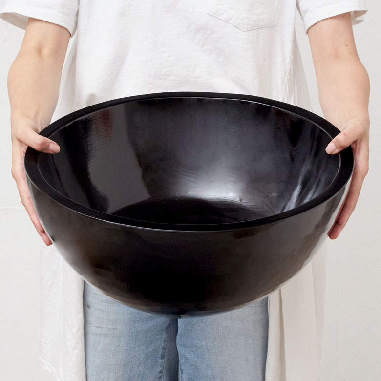 手に持つとこれくらいの大きさ