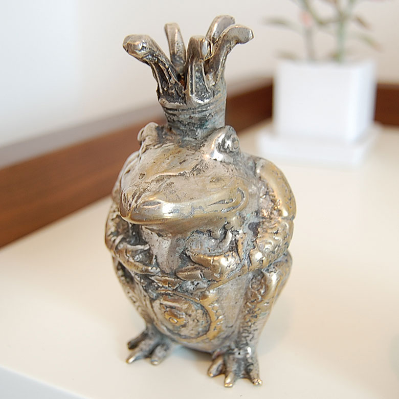 バリ島の幸せをもたらす生き物カエルの王様 Lサイズ