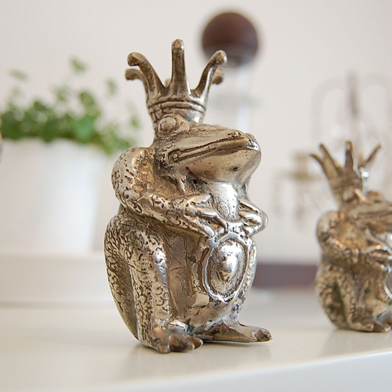 飾りとしてだけでなくペーパーウェイトとしても