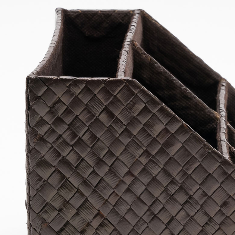 ハンドメイドで編み込まれた美しい編み目