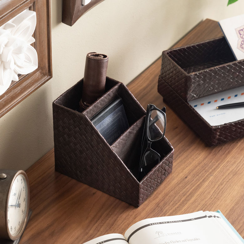 ナチュラルな色合いのティッシュケース