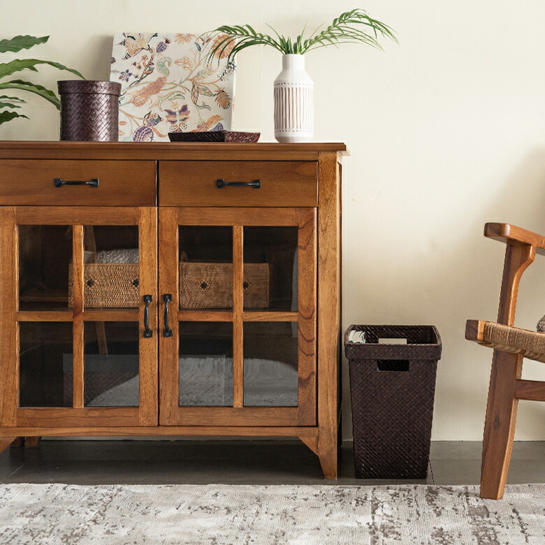 モダンでスタイリッシュな天然素材パンダン