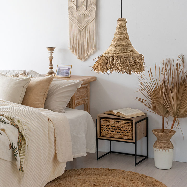 職人のハンドメイドで編み込まれています