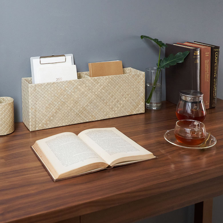 机の収納にもぴったり