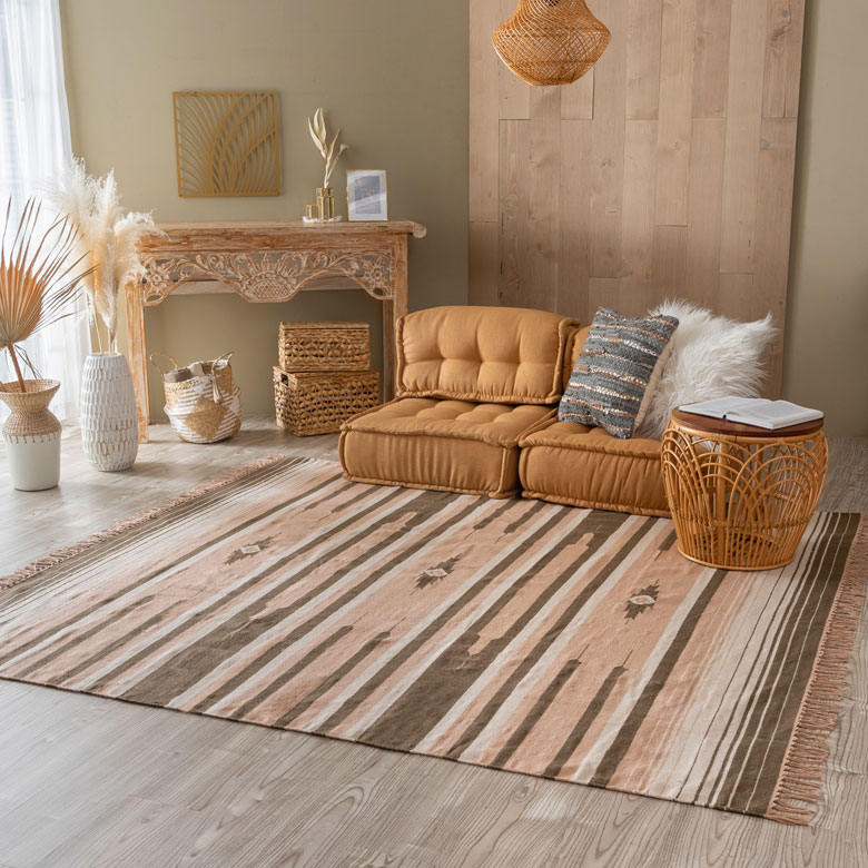 ヴィンテージ風。コットン。キリム柄。