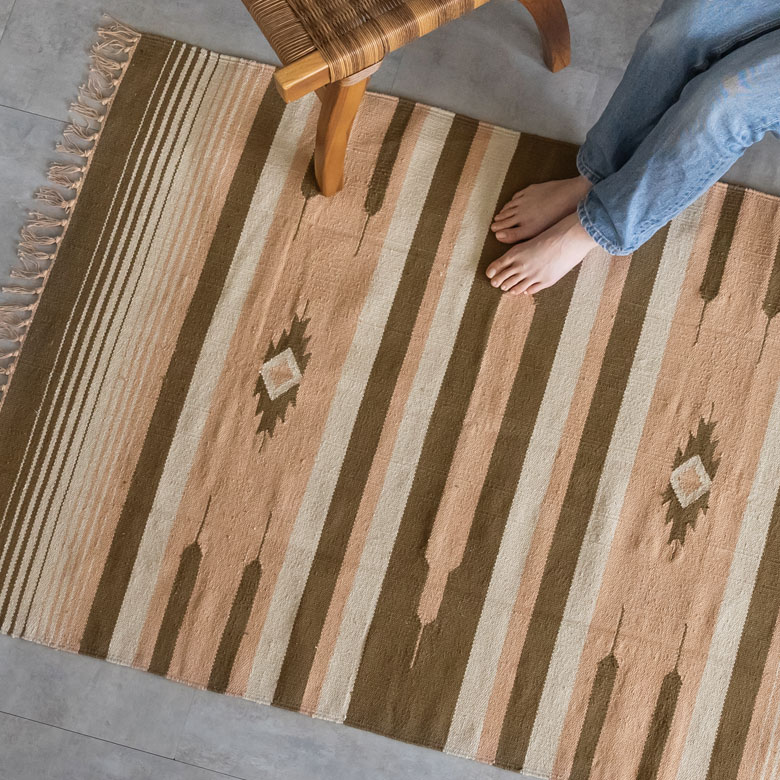 年中使えるラグ