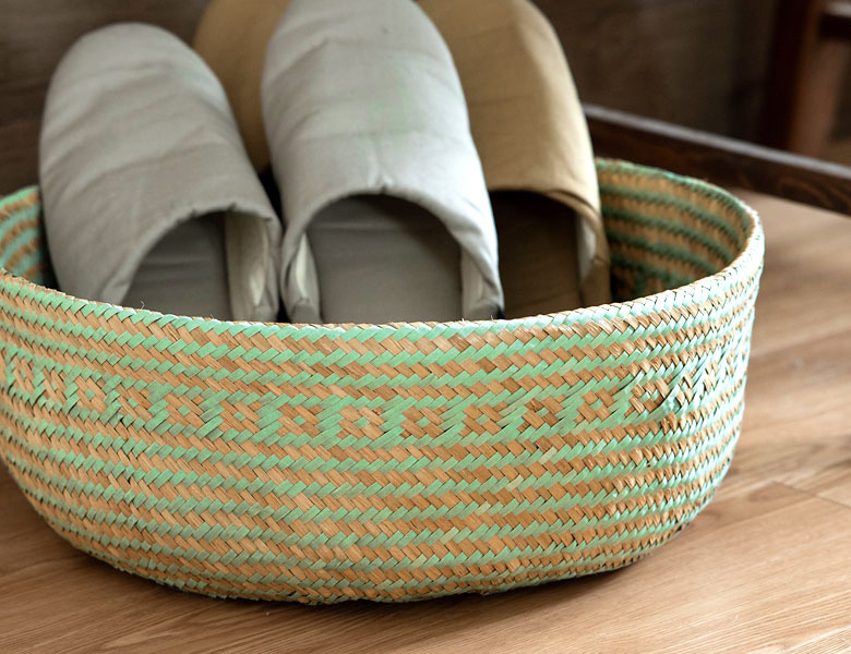 ダウンスタイルは大口で物を入れやすい形に