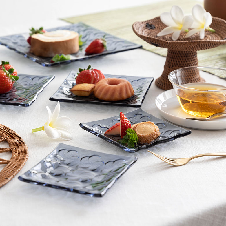 表面はつるんとしてるので、お手入れも簡単